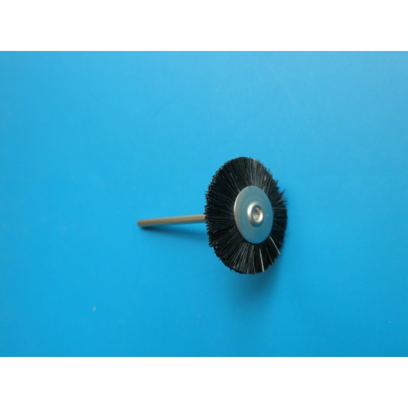 Mounted brush, black synthetic (China)