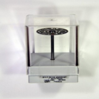 Diamond open-meshed disc for contouring and separating.