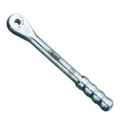 Titanium ratchet