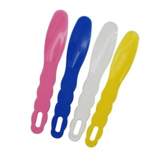 Plastic mixing spatula for alginate and plaster - 1 pc.